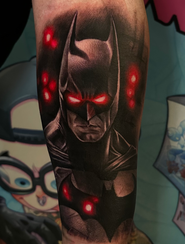 tatuaje tattoo anime fullcolor todo color en Elda Alicante España Madrid Barcelona Asturias Batman